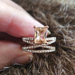 Elegant Gold and Silver Women's Ring